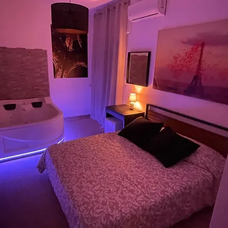 La Perla & Bed & Breakfast *